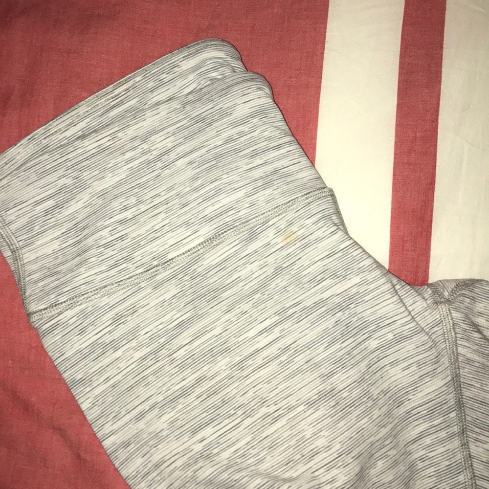 Offwhite/Grey Lululemon Full Length Leggings - image 6